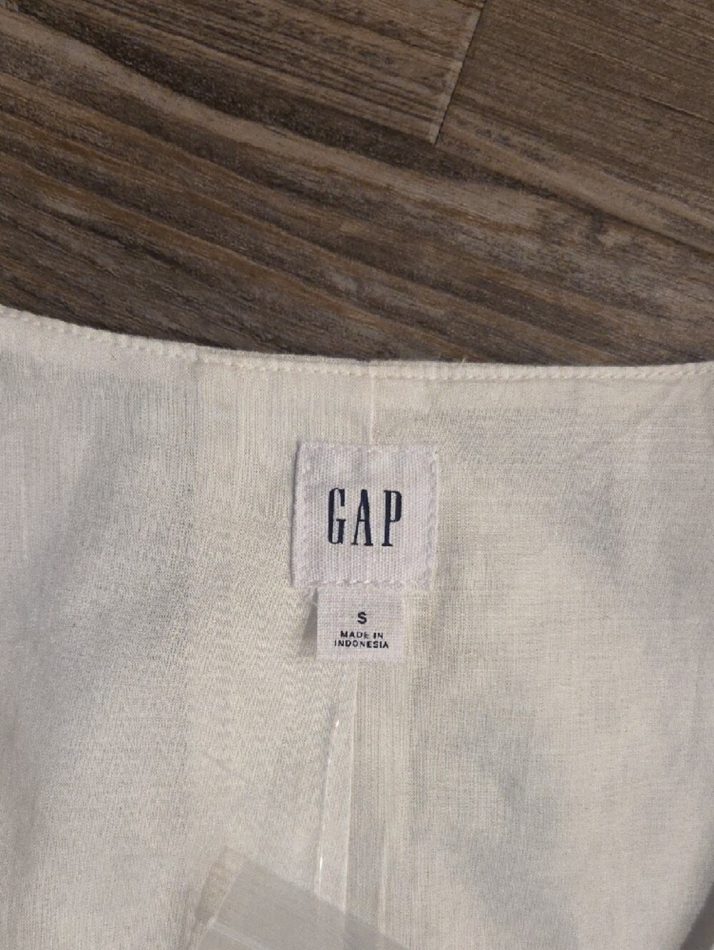 GAP Cream Sleeveless Button Front Vest - Picture 2 of 3